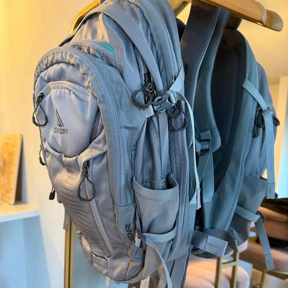 Gregory Signal Mineral Gray Backpack 32L - Compartments to Organize Everything! - Picture 4 of 11
